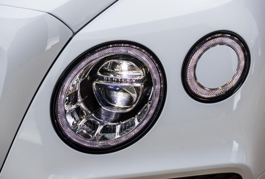 Детали экстерьера Bentley Bentayga V8 2018 года  (NA) (фото 15 из 22)